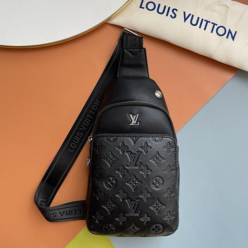 ルイヴィトンコピー LV クラシックエンボスメンズチェストバッグ