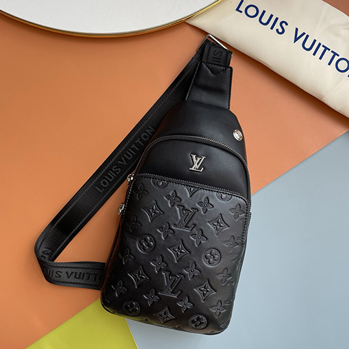 ルイヴィトンコピー LV クラシックエンボスメンズチェストバッグ
