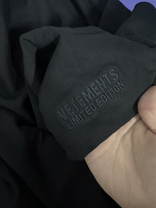 ヴェトモン フロントナノウォーターマークフード付きスウェットシャツ