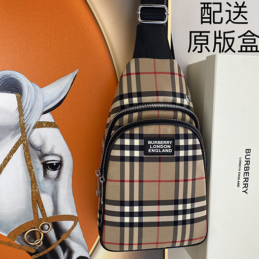 バーバリー 限定ロゴ柄ジャカードストライプメッシュチェストバッグ