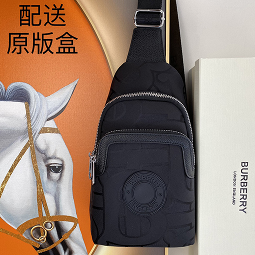 バーバリー BURBERRY 新しいメンズチェストバッグ