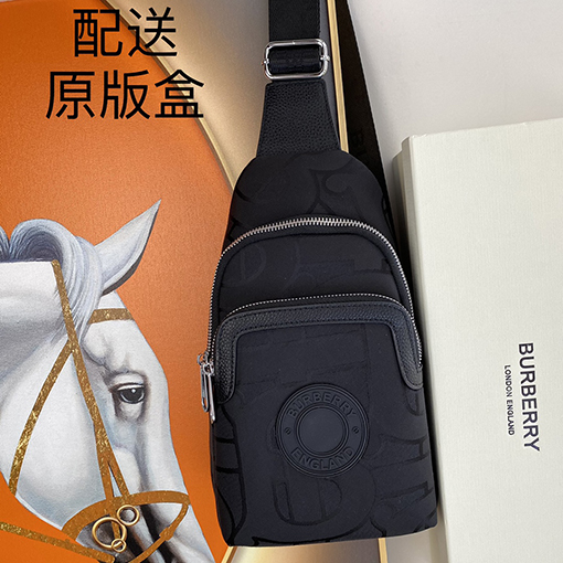 バーバリー BURBERRY 新しいメンズチェストバッグ