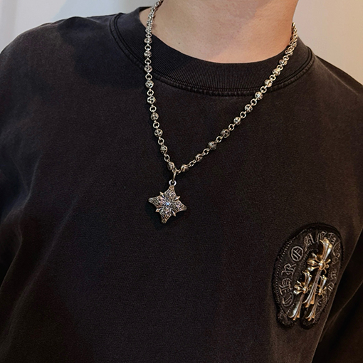 クロムハーツ クロスフラワーペンダント付きマルチエレメントフローラルボールネックレス