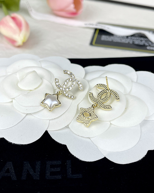 シャネル 五芒星のラインストーンダブルCイヤリング