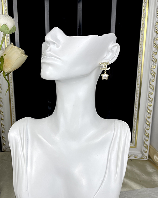 シャネル 五芒星のラインストーンダブルCイヤリング