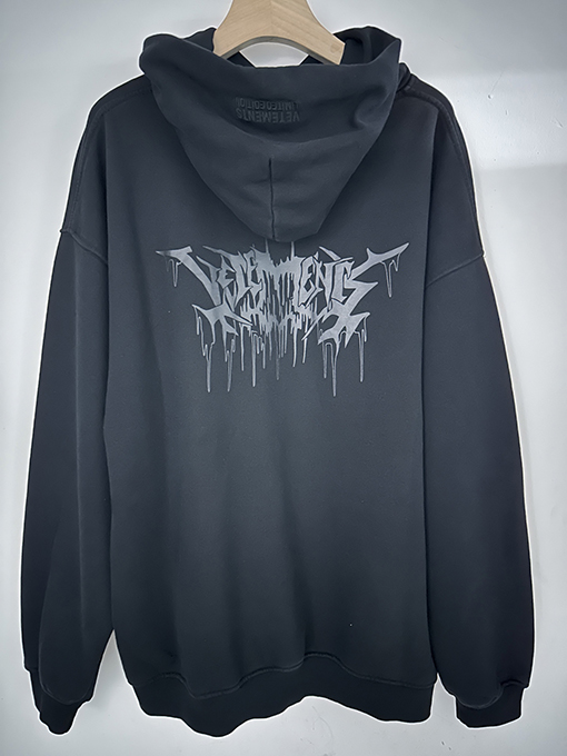 ヴェトモン フロントとバックのパネルを備えたナノプリントのウォッシュフード付きスウェットシャツ