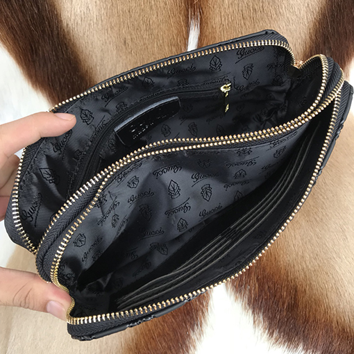 グッチ ダブルジップの高級メンズハンドバッグ