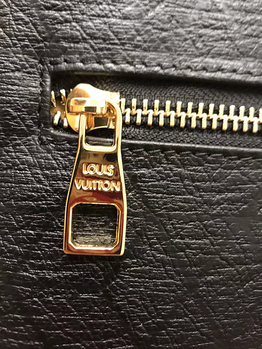 ルイヴィトン クラシックでシンプルエレガントなクロスボディバッグ