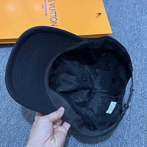 ルイヴィトンスーパーコピー 公式サイトシリーズベースボールキャップ