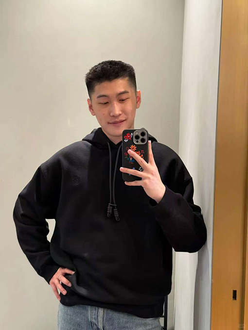 ロエベコピー レザー刺繍パーカー