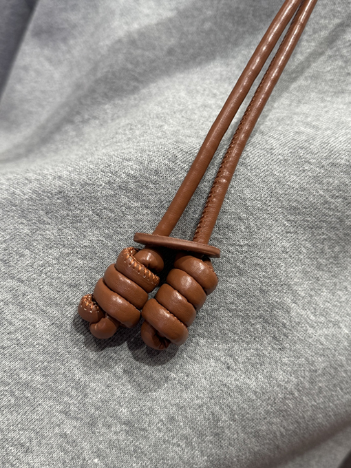 ロエベコピー レザー刺繍パーカー