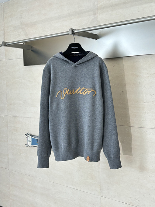 ルイヴィトンスーパーコピー Trunk レザーロゴ刺繍ニットフード付きセーター