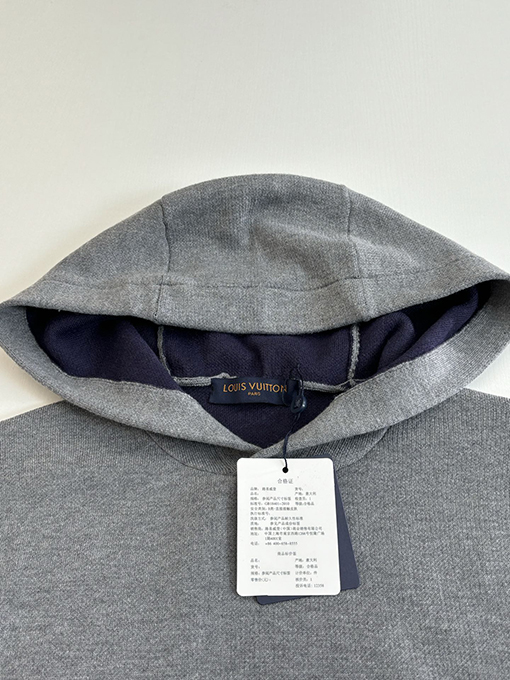 ルイヴィトンスーパーコピー Trunk レザーロゴ刺繍ニットフード付きセーター