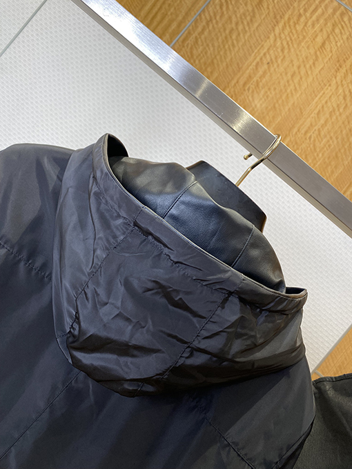 プラダ 両面リバーシブルフードジャケット