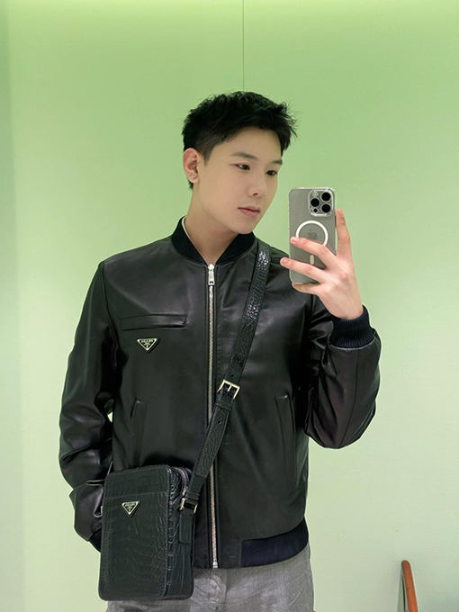 プラダコピー 両面リバーシブルベースボールジャケット