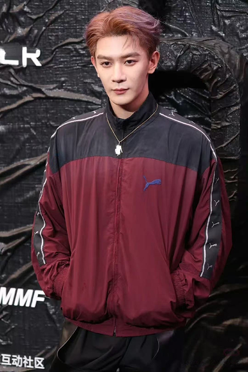 バレンシアガ 刺繍入りカラーブロックスポーティジャケット