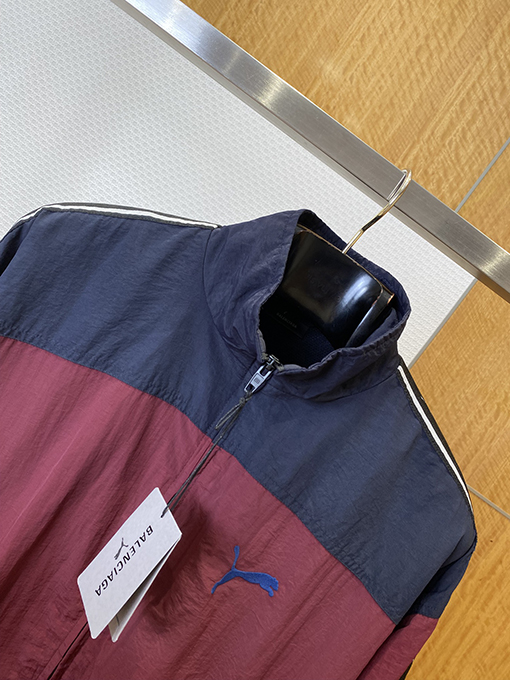 バレンシアガ 刺繍入りカラーブロックスポーティジャケット