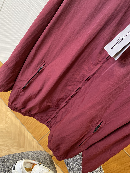 バレンシアガ 刺繍入りカラーブロックスポーティジャケット