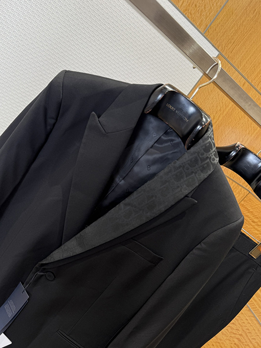 ディオールスーパーコピー ロゴ入りVネック長袖スーツストレートレッグパンツ