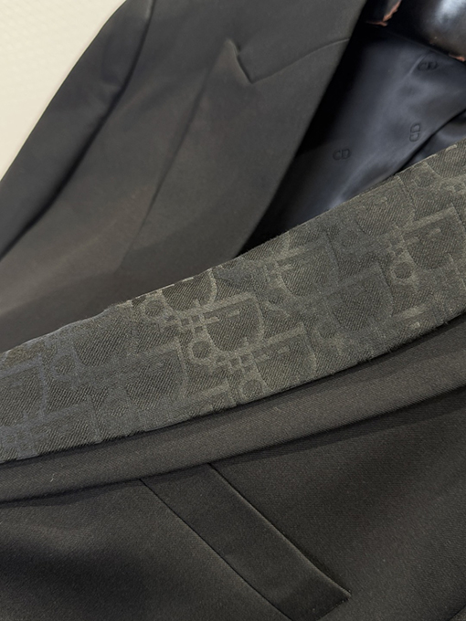 ディオールスーパーコピー ロゴ入りVネック長袖スーツストレートレッグパンツ