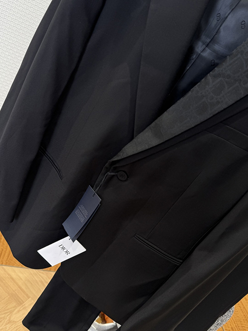 ディオールスーパーコピー ロゴ入りVネック長袖スーツストレートレッグパンツ