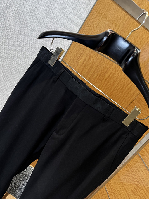 ディオールスーパーコピー ロゴ入りVネック長袖スーツストレートレッグパンツ