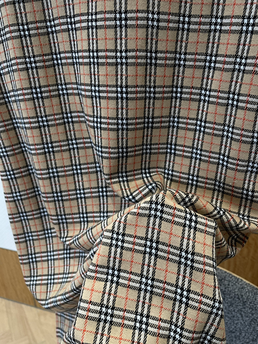 バーバリースーパーコピー 刺繍入りチェック柄襟付き半袖ポロシャツ