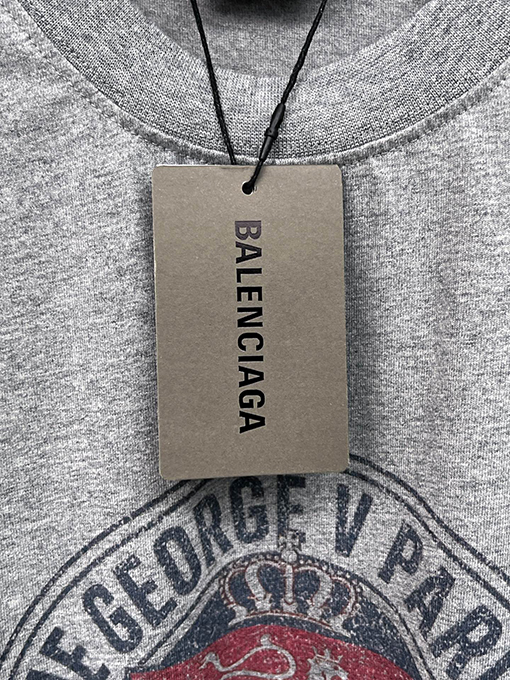 バレンシアガコピー レトロバッジアイコンダイレクトプリント半袖Tシャツ