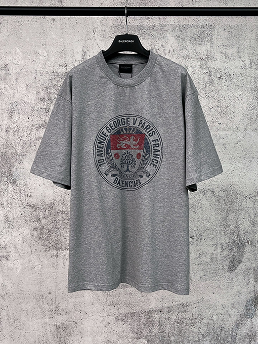バレンシアガコピー レトロバッジアイコンダイレクトプリント半袖Tシャツ