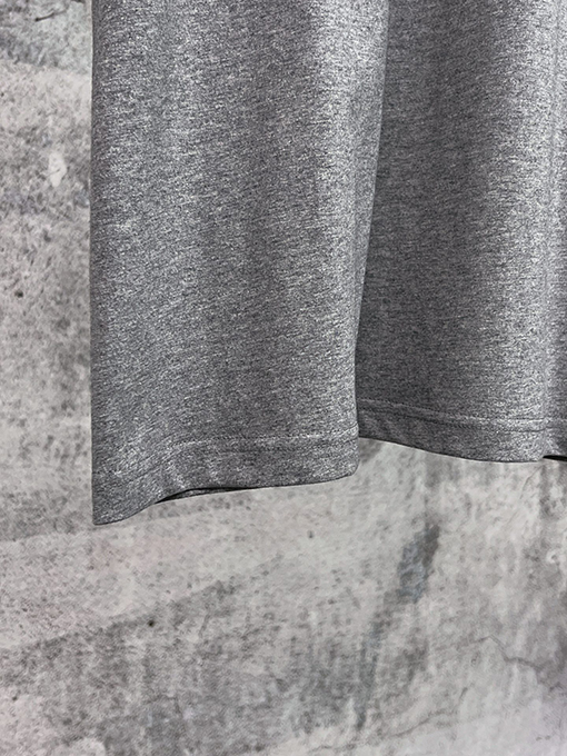 バレンシアガコピー レトロバッジアイコンダイレクトプリント半袖Tシャツ