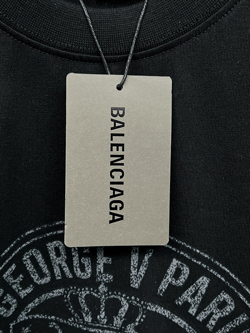 バレンシアガコピー レトロバッジアイコンダイレクトプリント半袖Tシャツ