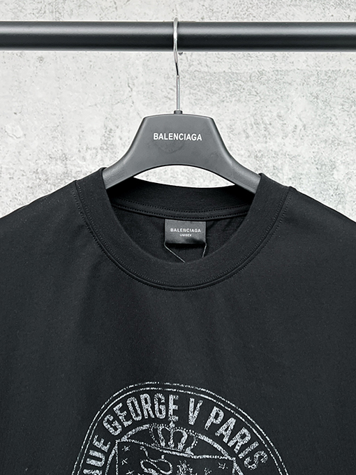 バレンシアガコピー レトロバッジアイコンダイレクトプリント半袖Tシャツ