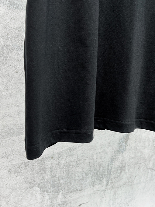 バレンシアガコピー レトロバッジアイコンダイレクトプリント半袖Tシャツ