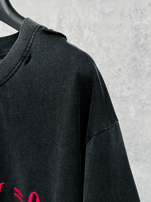 バレンシアガ ディラック方程式の刺繍りウォッシュとバックをした半袖 T シャツ