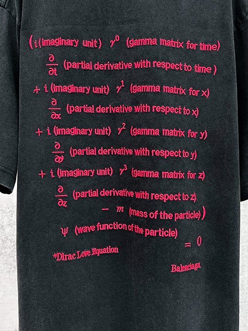 バレンシアガ ディラック方程式の刺繍りウォッシュとバックをした半袖 T シャツ