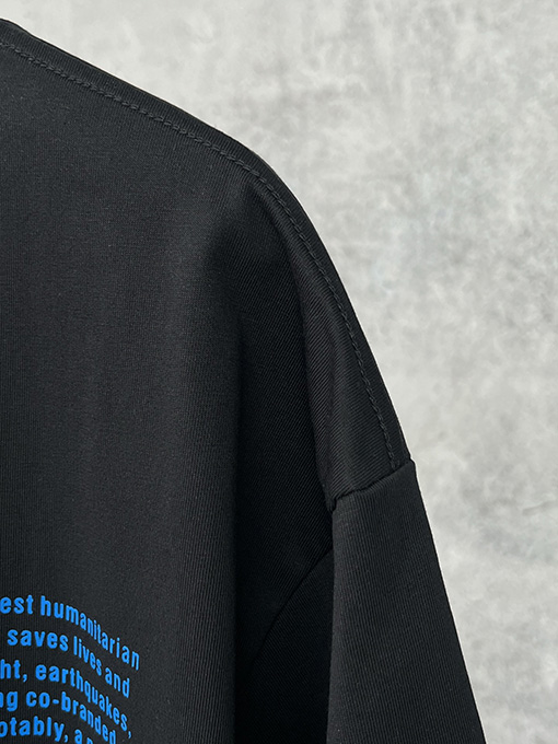 バレンシアガスーパーコピー Balenciaga WFP 2046 チャリティー限定の半袖Tシャツ