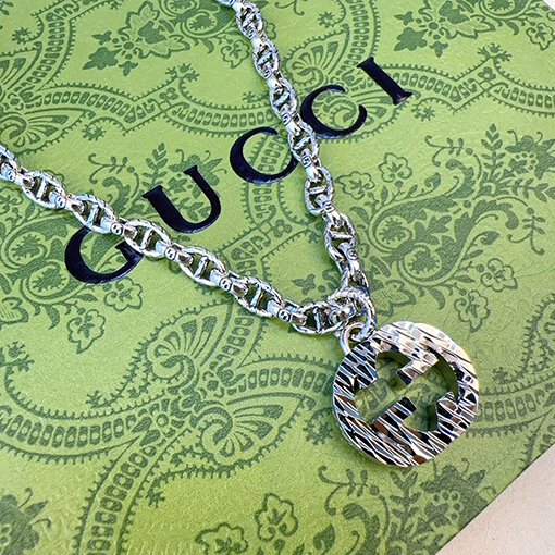 グッチスーパーコピー 新モデル Anger Forest ダブルGタグネックレスシリーズ