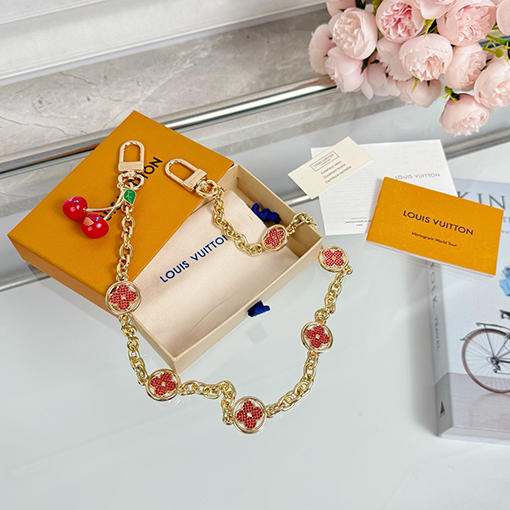 ルイヴィトン Monogram 花と桜のバッグチャームチェーン