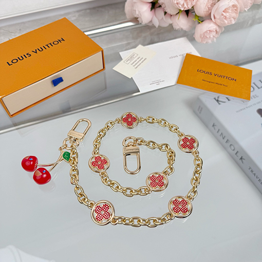 ルイヴィトン Monogram 花と桜のバッグチャームチェーン