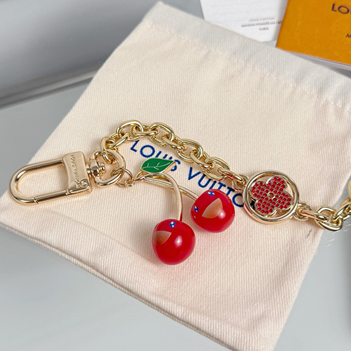 ルイヴィトン Monogram 花と桜のバッグチャームチェーン