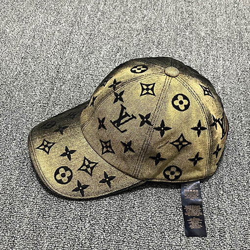 ルイヴィトン クラシックなモノグラムのベースボールキャップ