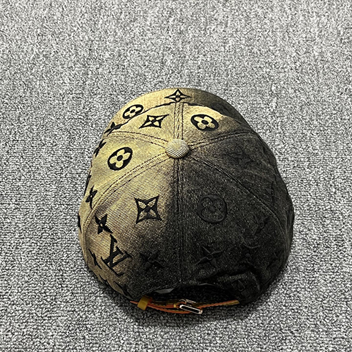 ルイヴィトン クラシックなモノグラムのベースボールキャップ