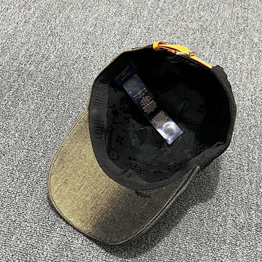 ルイヴィトン クラシックなモノグラムのベースボールキャップ