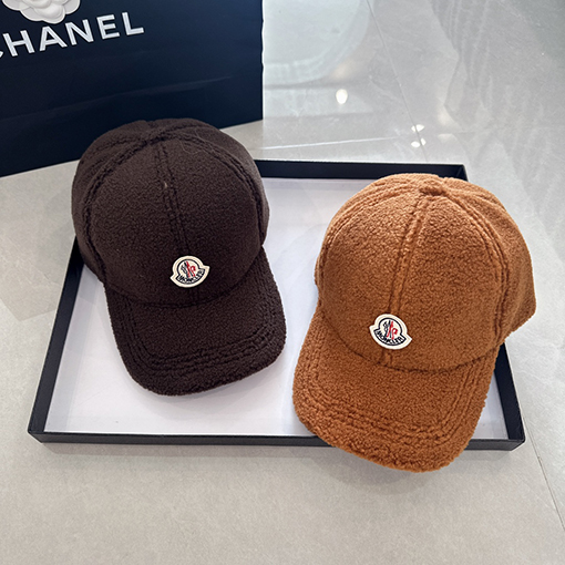 モンクレールスーパーコピー ラムウールのベースボールキャップ