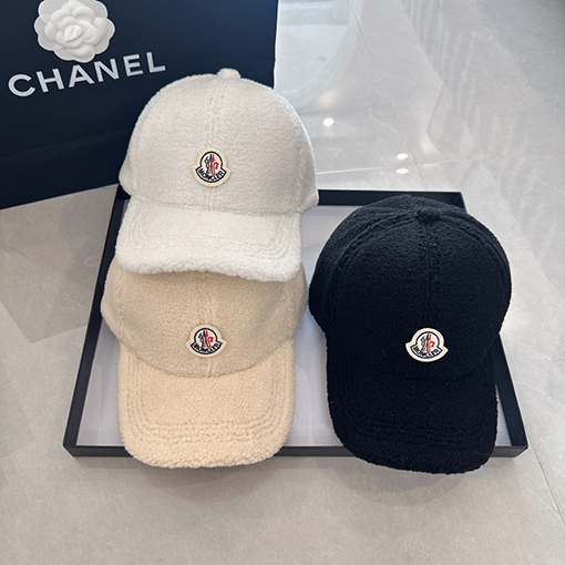 モンクレールスーパーコピー ラムウールのベースボールキャップ