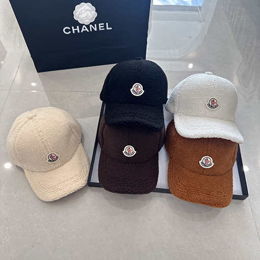 モンクレールスーパーコピー ラムウールのベースボールキャップ