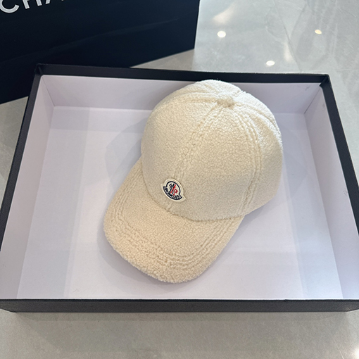 モンクレールスーパーコピー ラムウールのベースボールキャップ