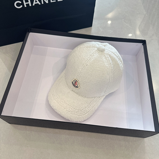 モンクレールスーパーコピー ラムウールのベースボールキャップ