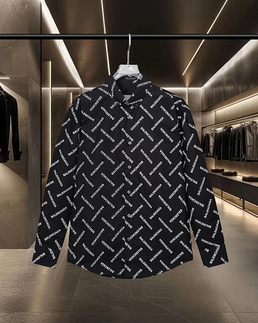 バレンシアガ Balenciaga ランウェイスタイルのオールオーバープリントバレットスクリーンロゴ長袖シャツ