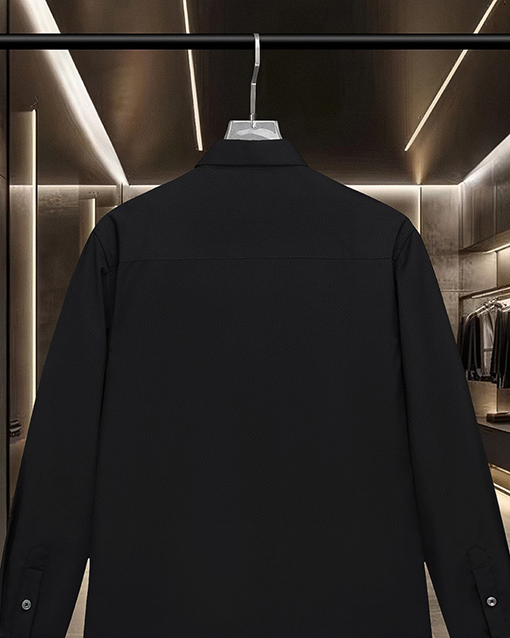 グッチ Gucci 胸元にア​​ンカーロゴの刺繍がされたクラシックな長袖シャツ